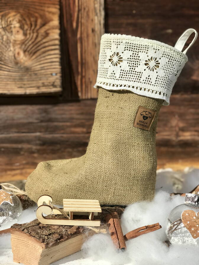 Samichlaus Stiefel aus Militärdecke, Bauernleinen, Jute